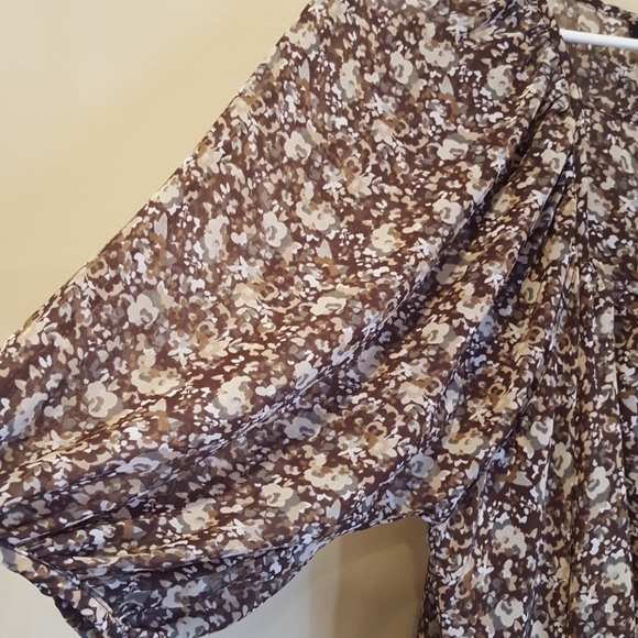 ANA  Chiffon Blouse - Picture 2 of 3